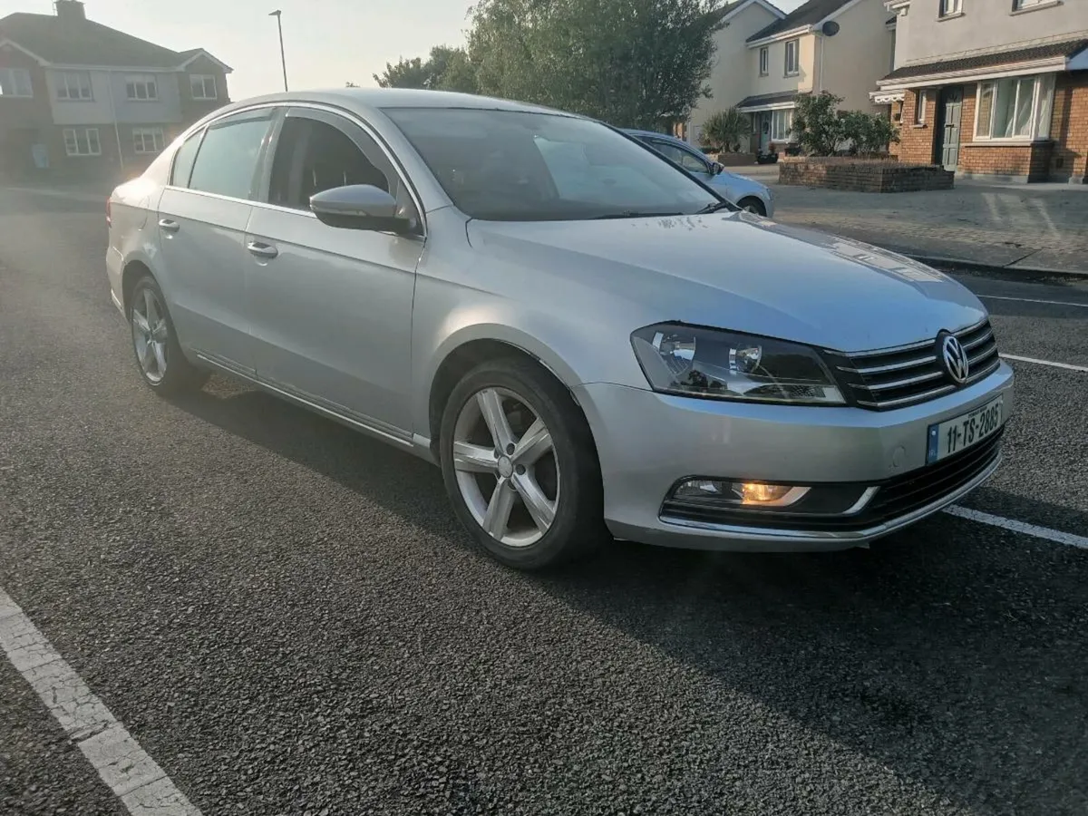 (11) PASSAT 1.6 TDI NCTED 12/25 230MILES - Image 1