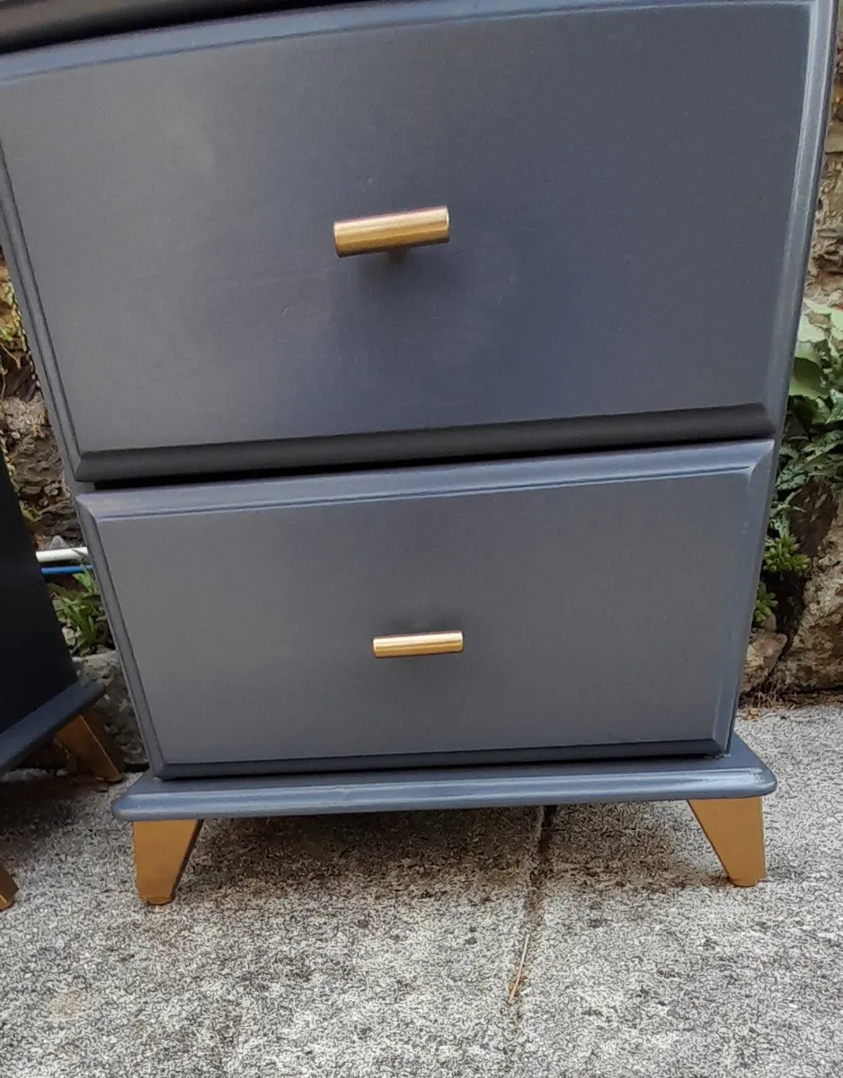 Bedside Lockers x 2 - Image 2