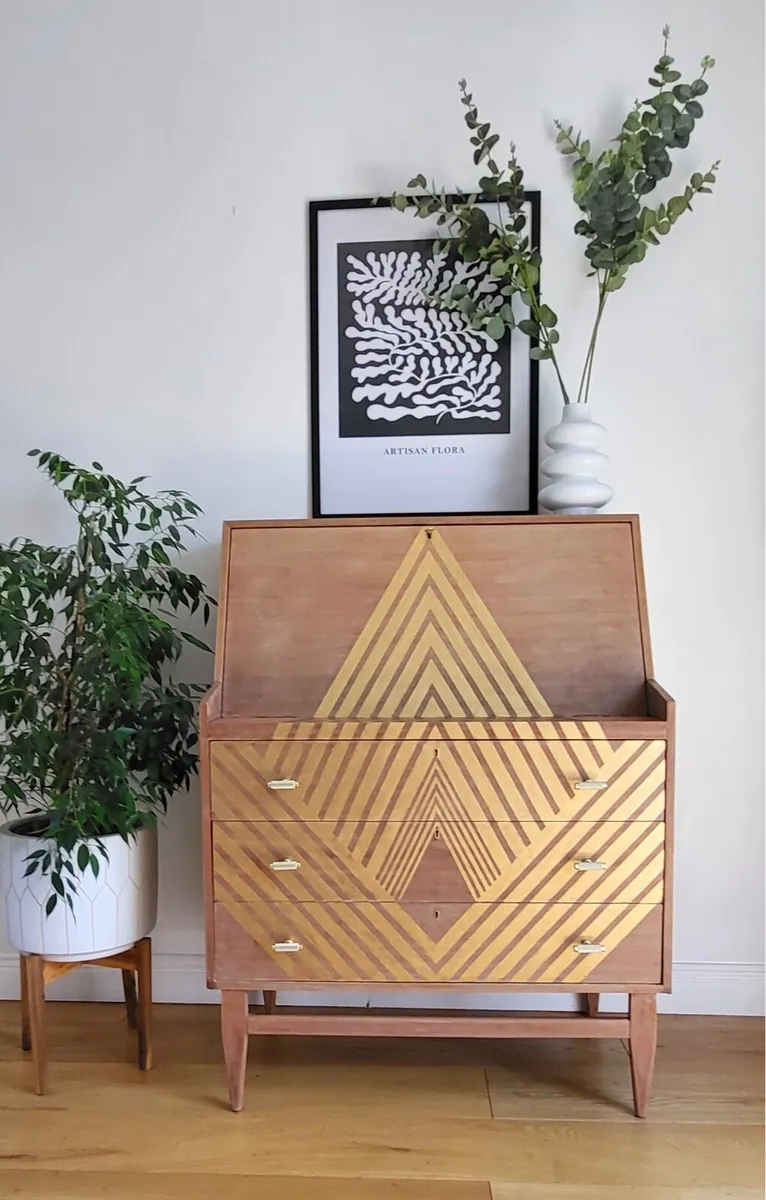 Fabulous mid century bureau/ cocktail cabinet - Image 2