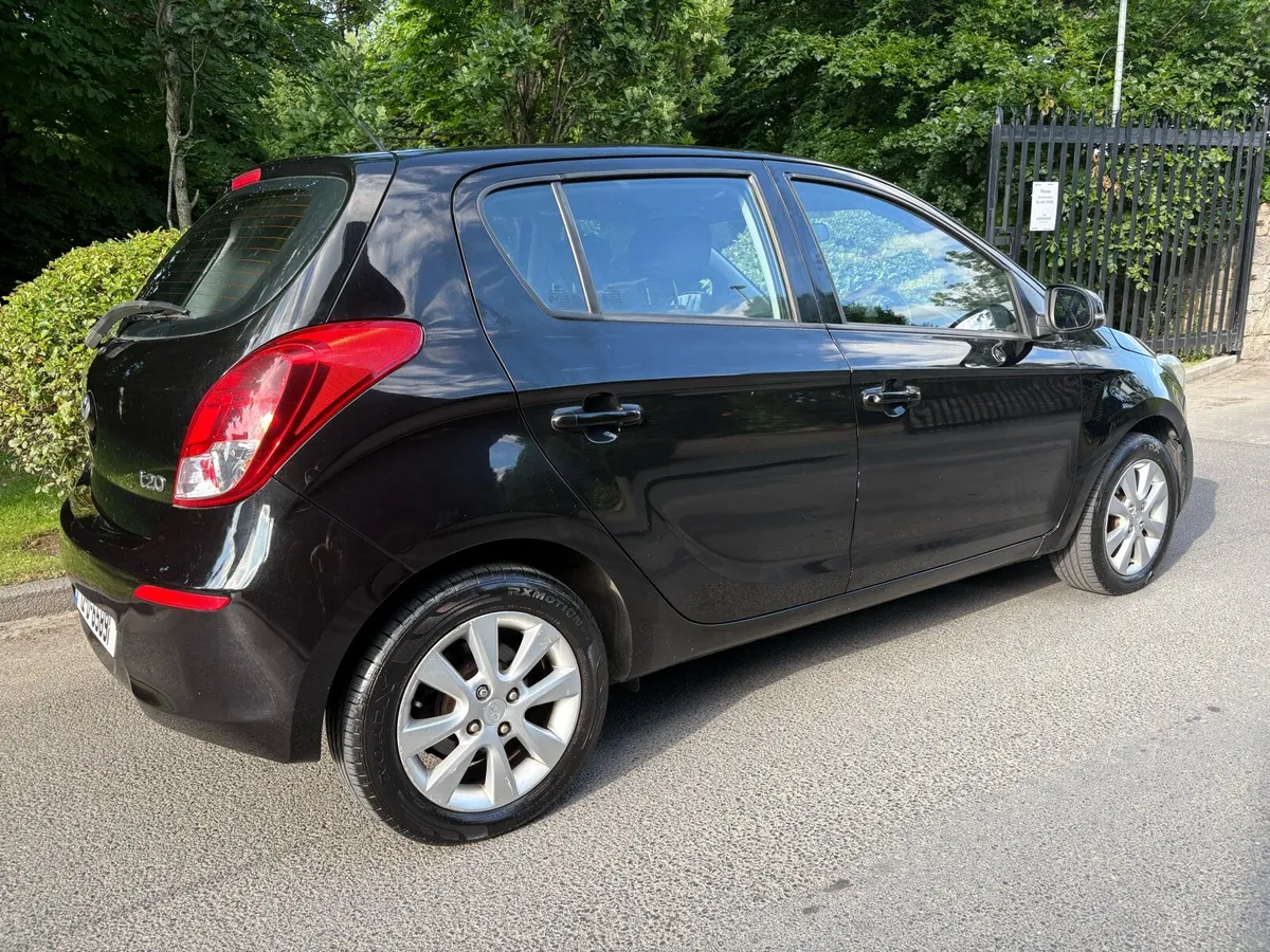 2012 Hyundai i20 petrol - Image 2