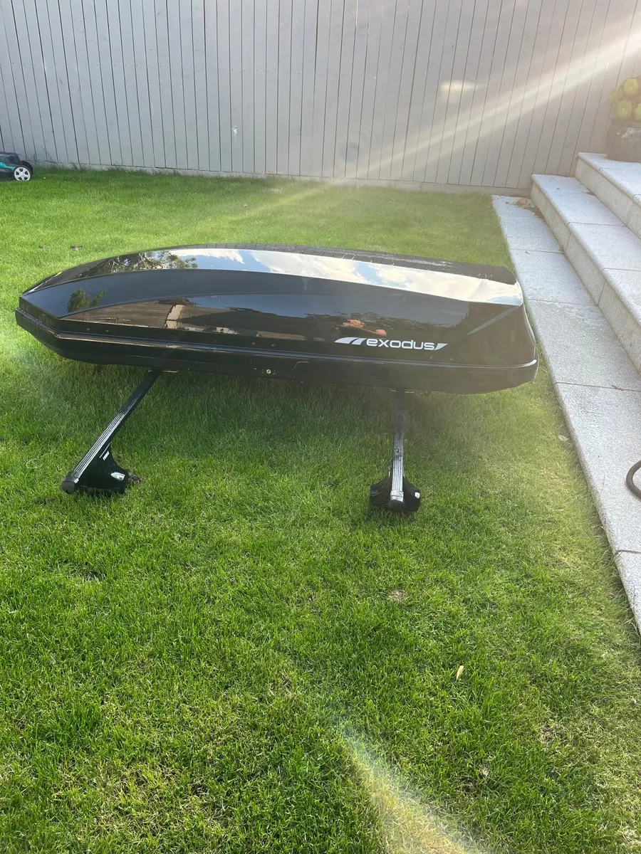Roof box - Image 2