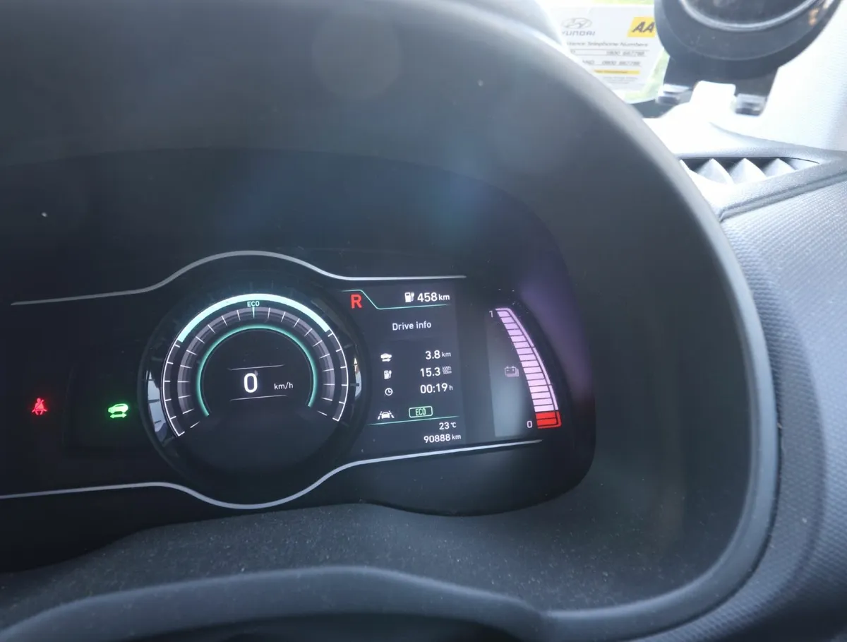 Hyundai KONA 2019 FULL ELECTRIC - Image 2