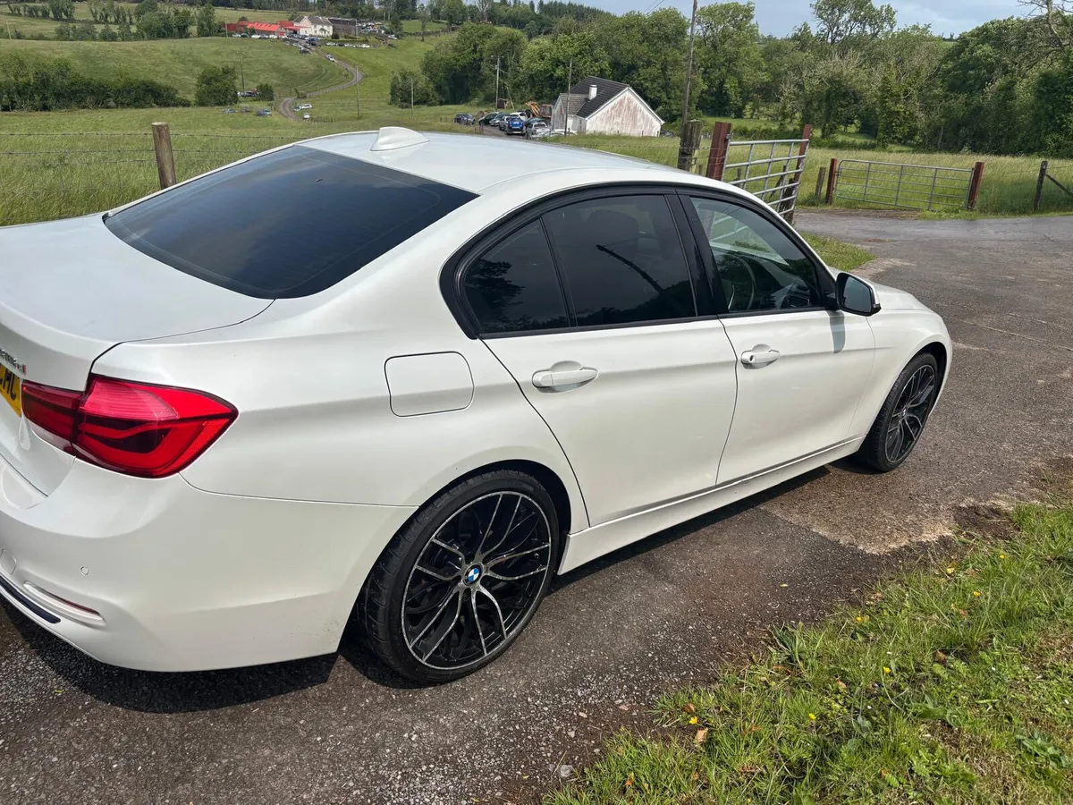 ‘17 BMW 316D Sport (LOW NOX) - Image 4