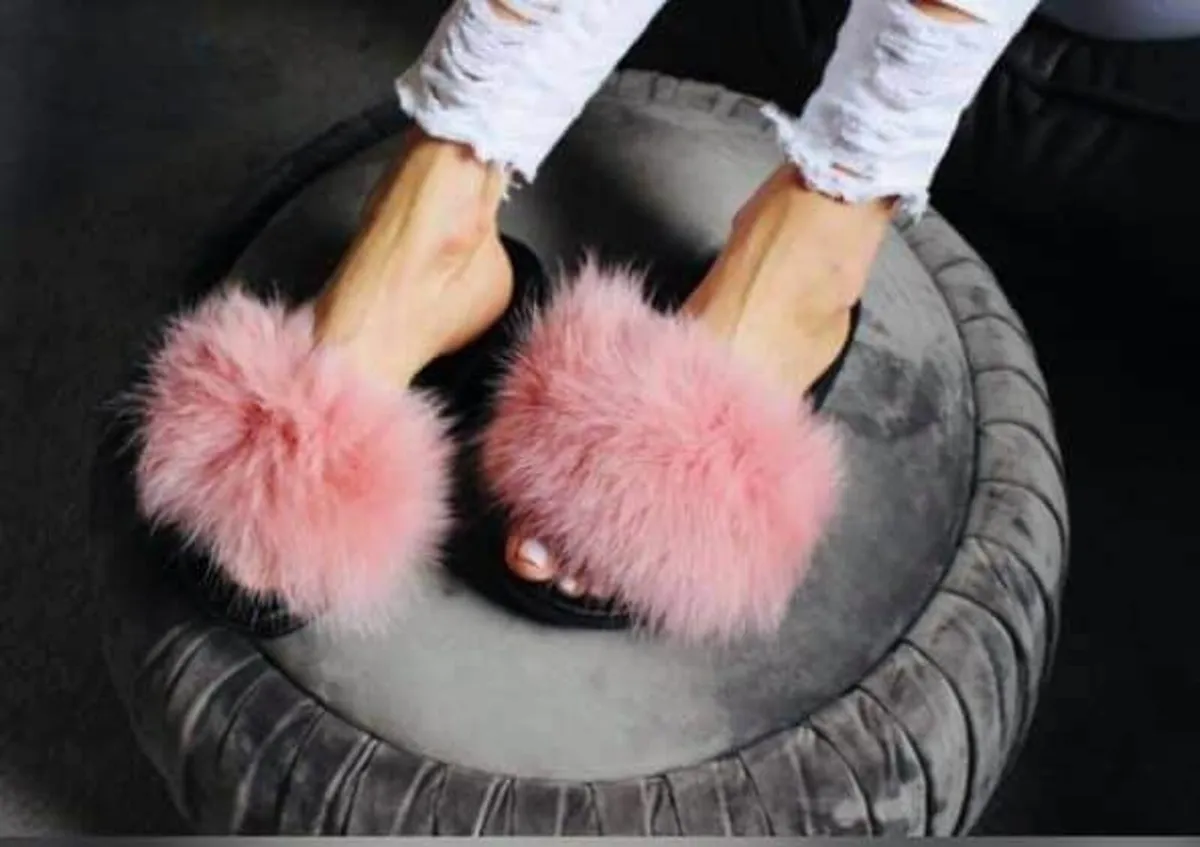 Fluffy fur slippers sizes 37-41 sizes 4-8 - Image 2