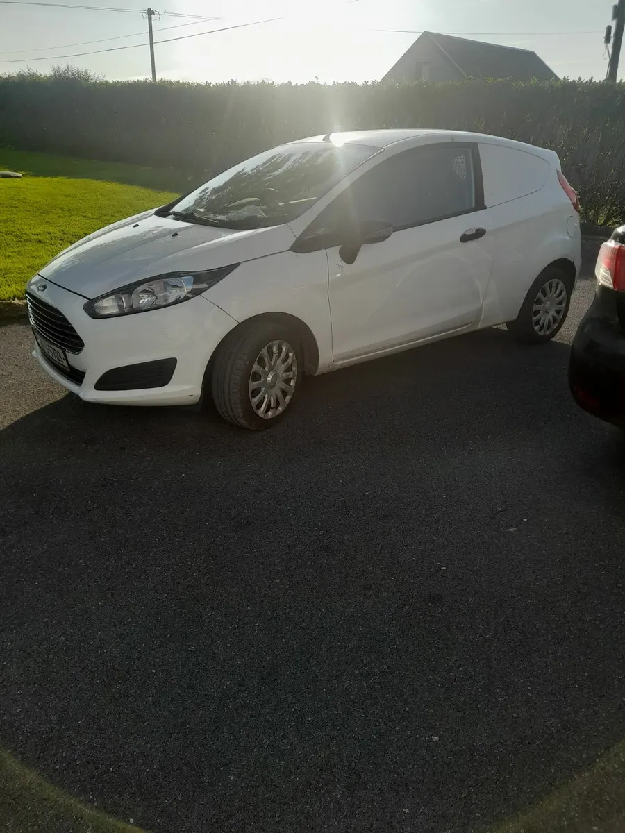 Ford Fiesta 2014 - Image 3