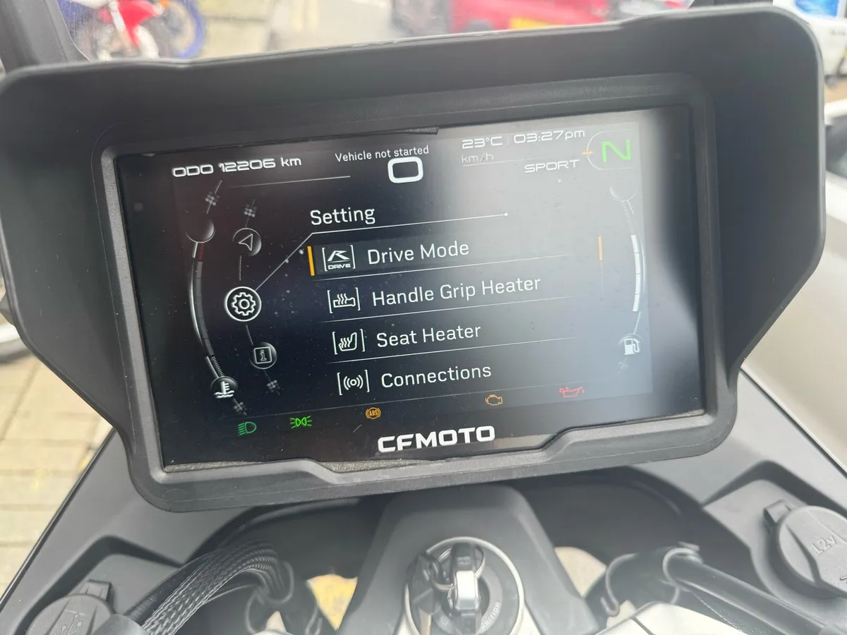 2024 CF Moto MT800 Fully Loaded - Image 4