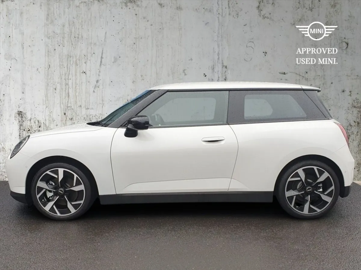 MINI HATCH Cooper SE - Image 4