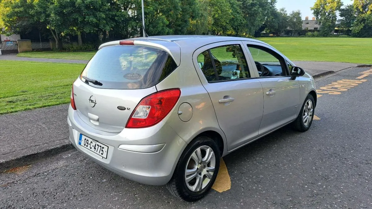 Corsa 2009 1.2 petrol New nct  04 2026 low milage - Image 2