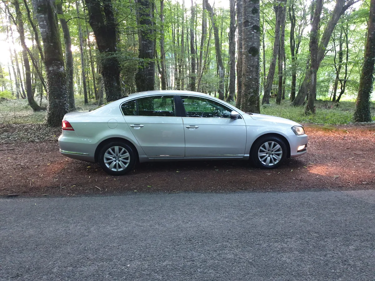 12 VW PASSAT 1.6 TDI 105 BHP COMFORTLINE - Image 4