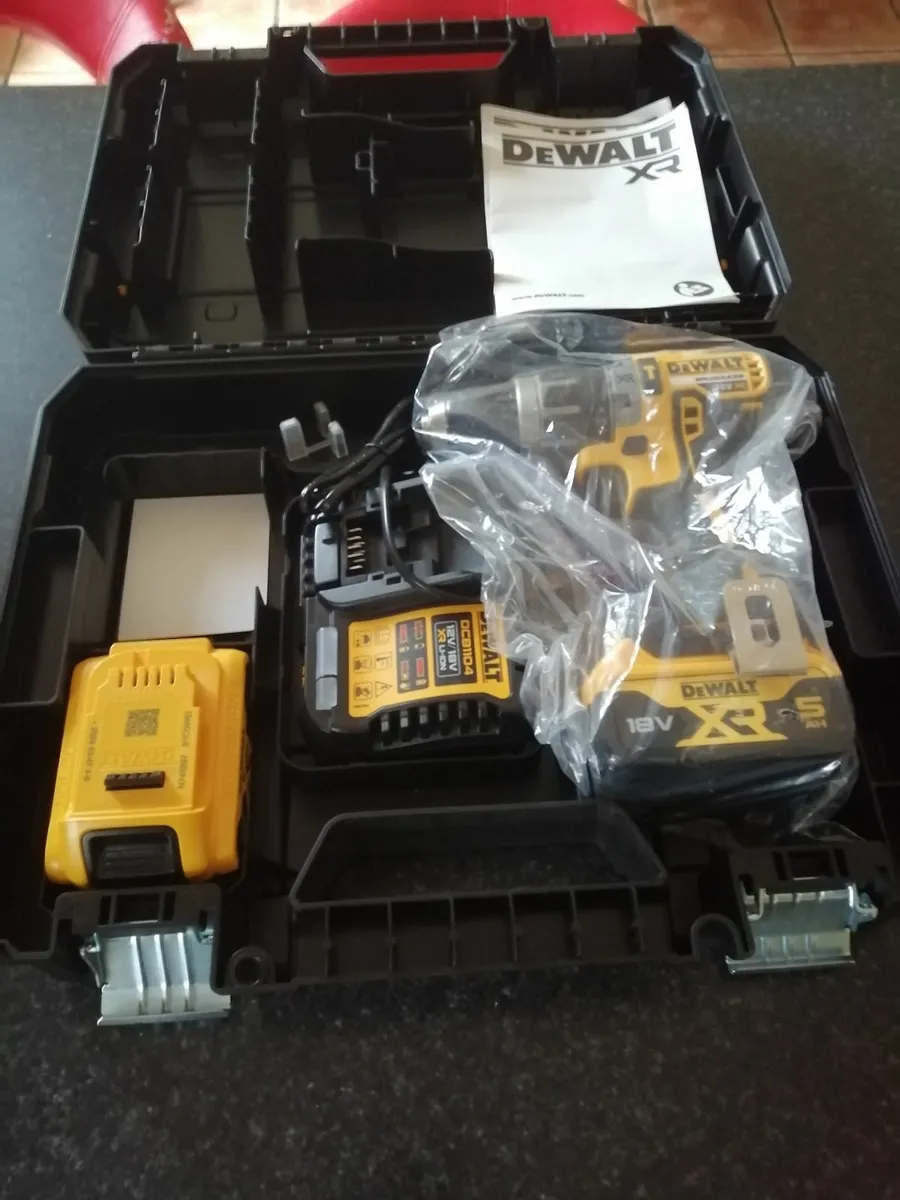 Brand new 18v dewalt DCD796 P2 combi drill. - Image 1
