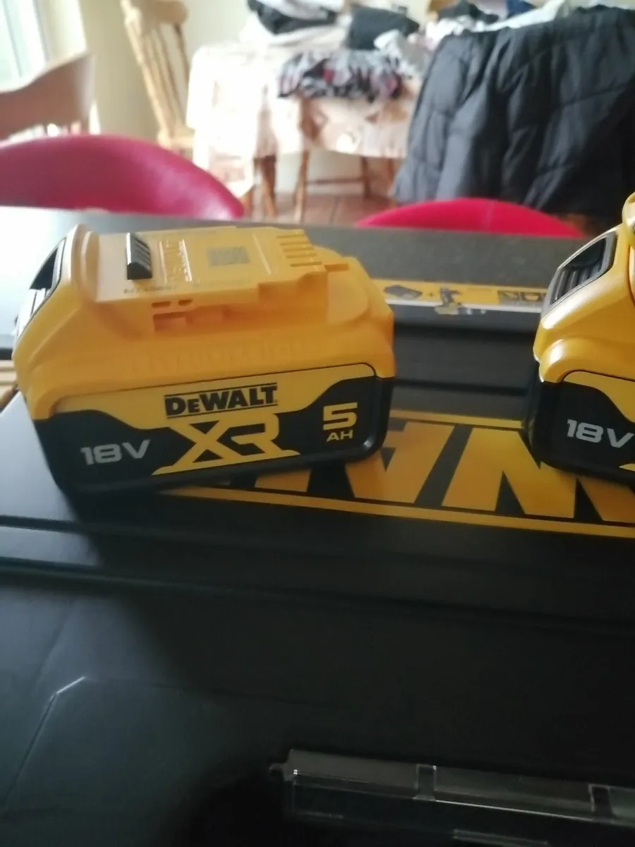 Brand new 18v dewalt DCD796 P2 combi drill. - Image 4