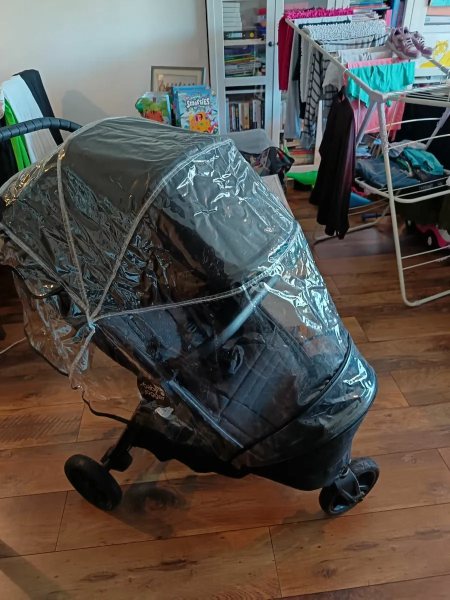Stroller - Image 3