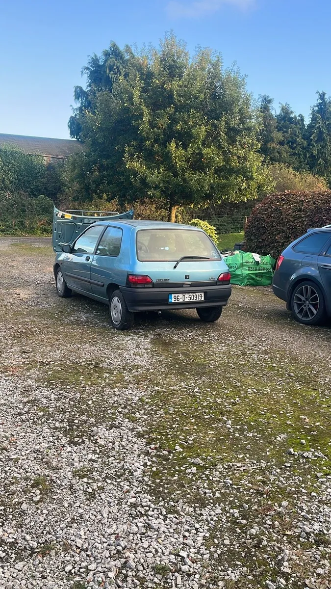 96 Renault Clio