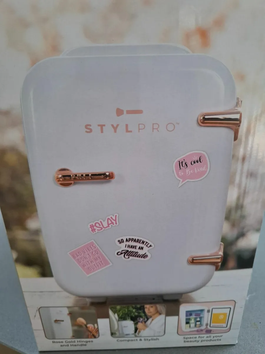 StylPro Beauty Fridge - Image 4