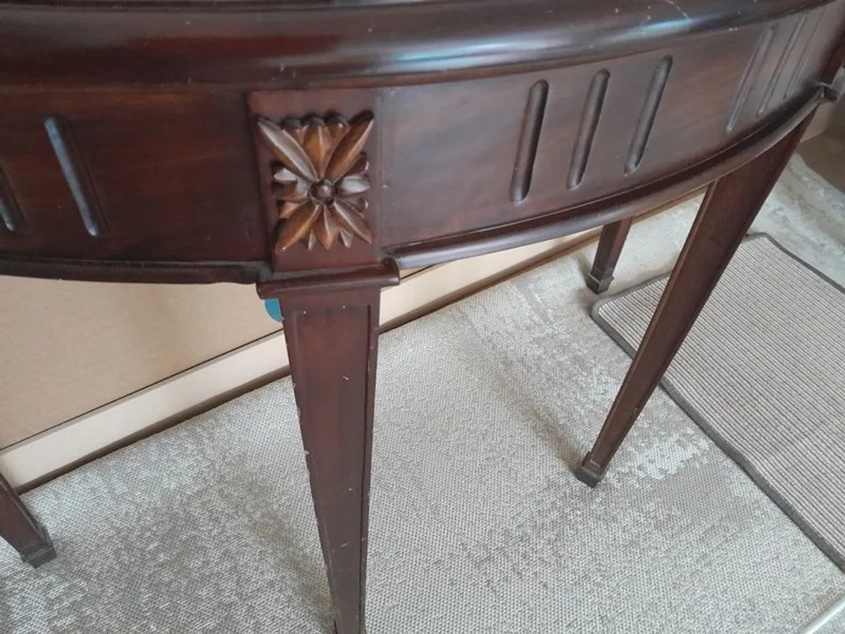 Console Table - Image 2