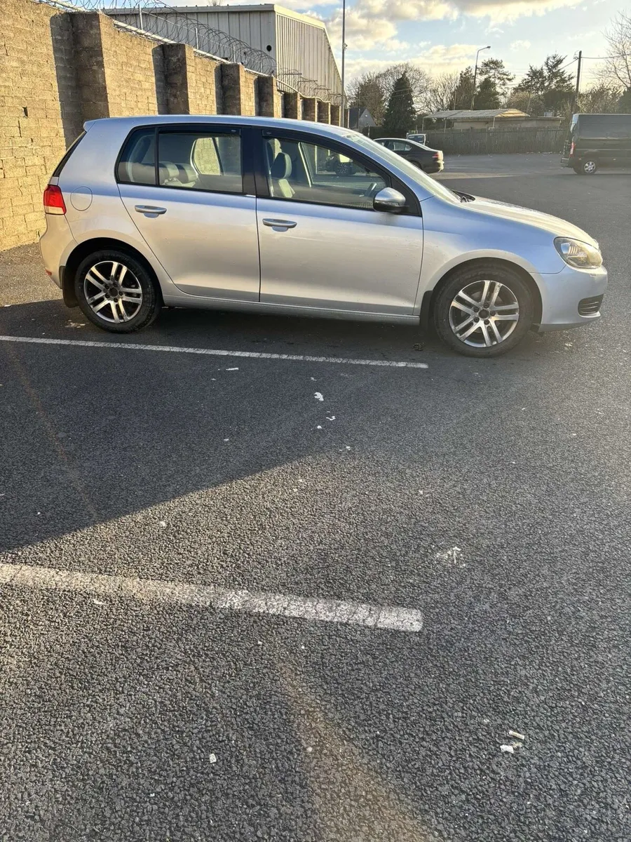 Volkswagen Golf - Image 4