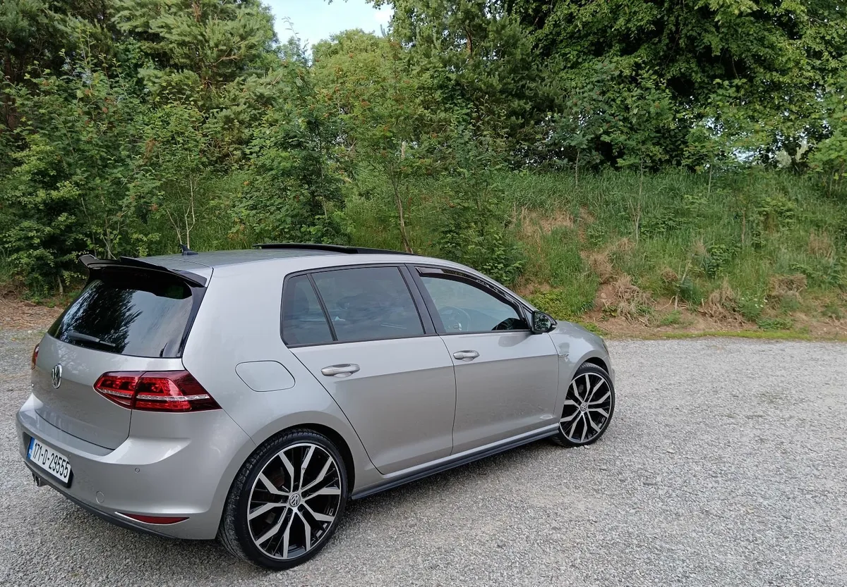 Volkswagen Golf GTD 184 Manual - Image 2