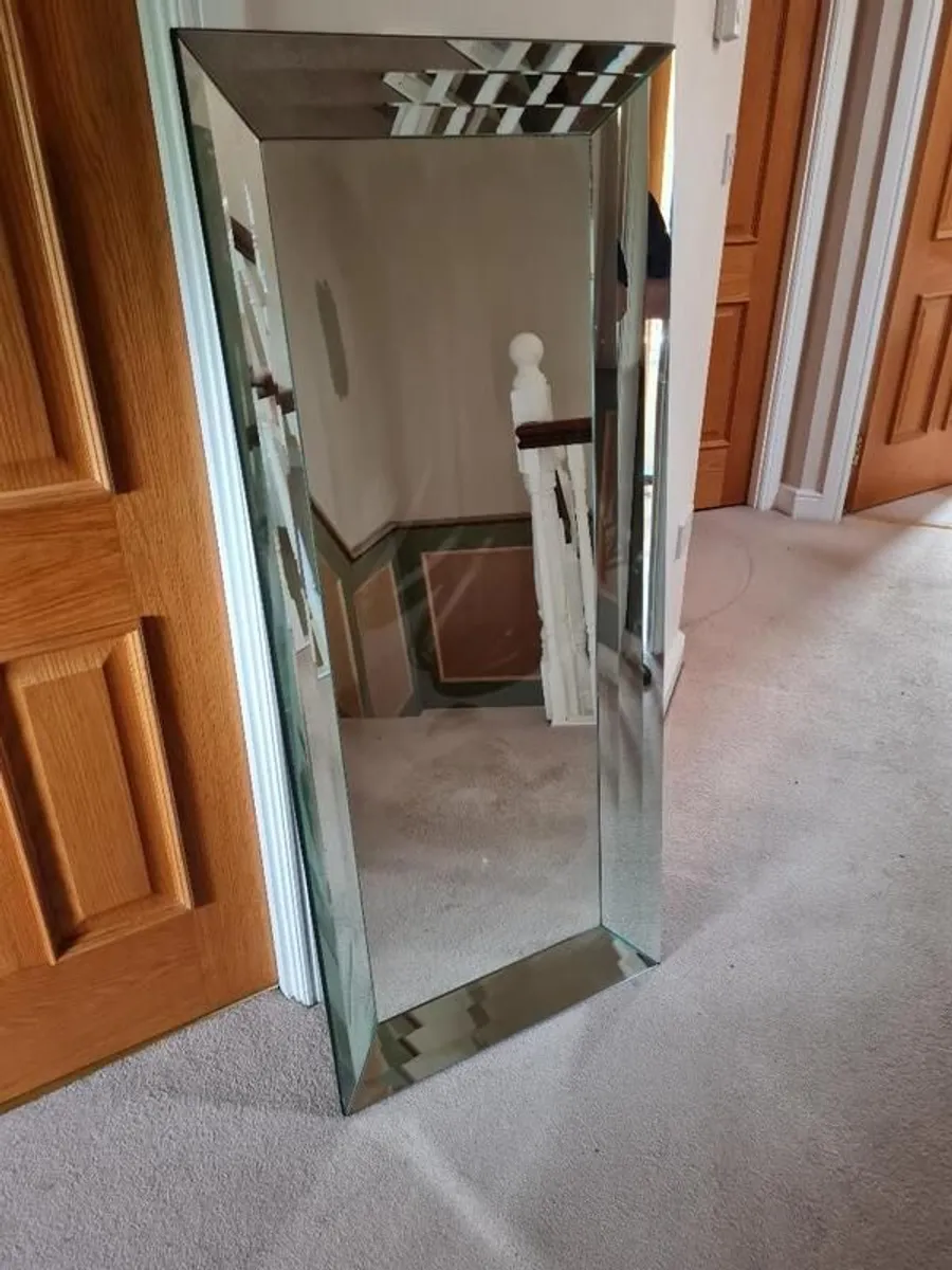 Mirror - Image 2