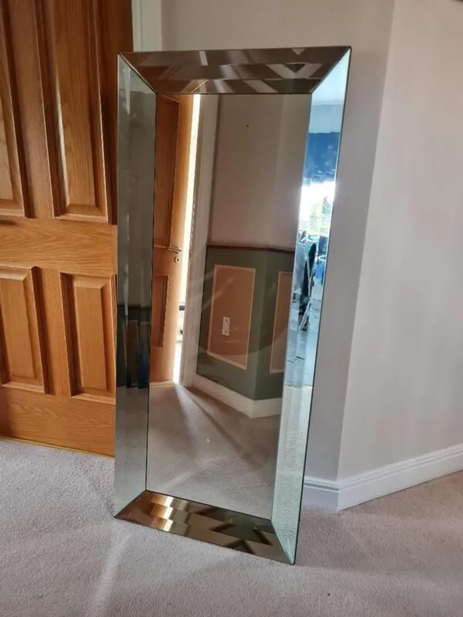 Mirror - Image 3