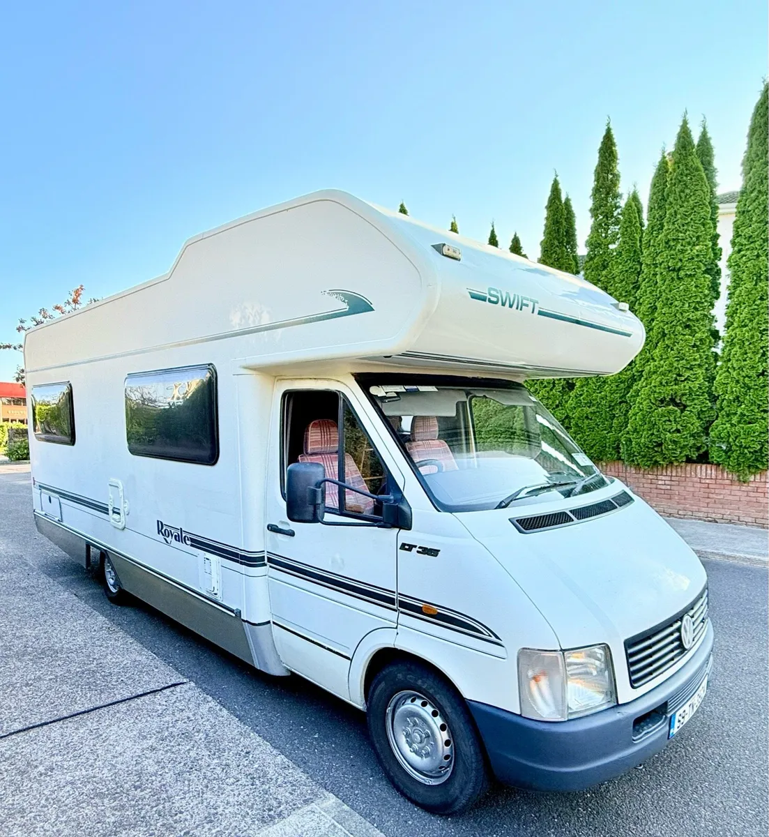 1999 Volkswagen lt35 6-7 berth campervan - Image 2