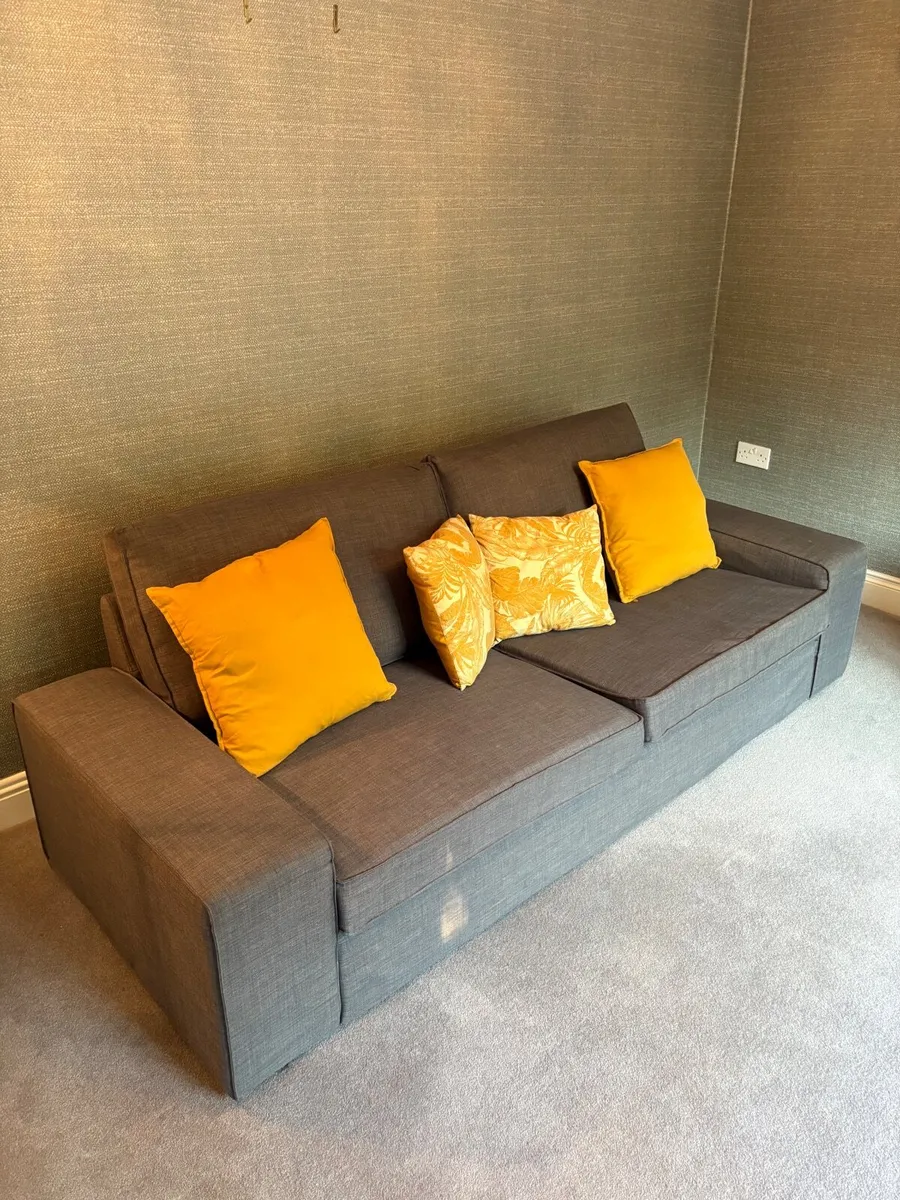Couch and chairs - Image 4