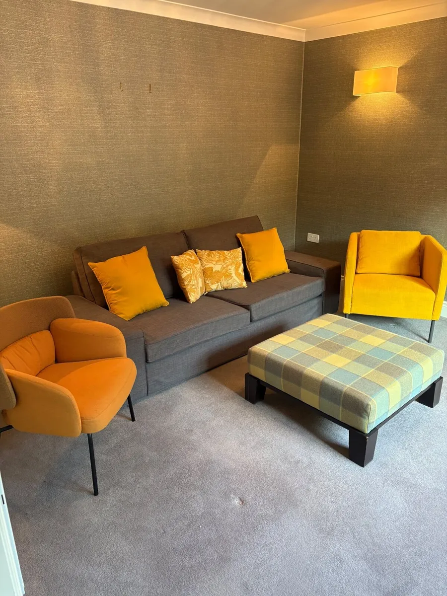 Couch and chairs - Image 1