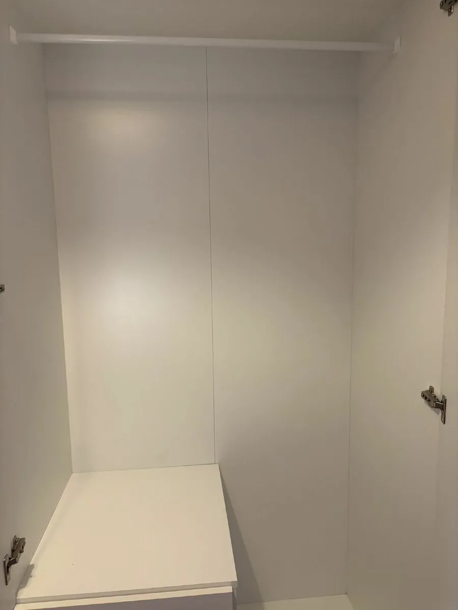 Wardrobe - Image 4