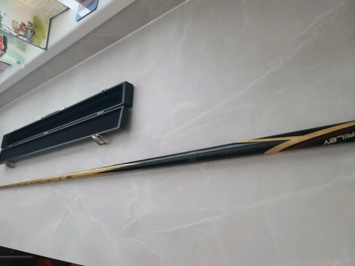Riley 2 piece snooker cue - Image 2