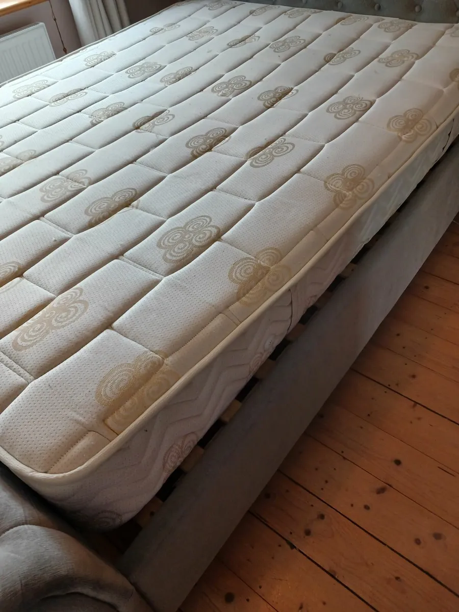 Bed - Image 2