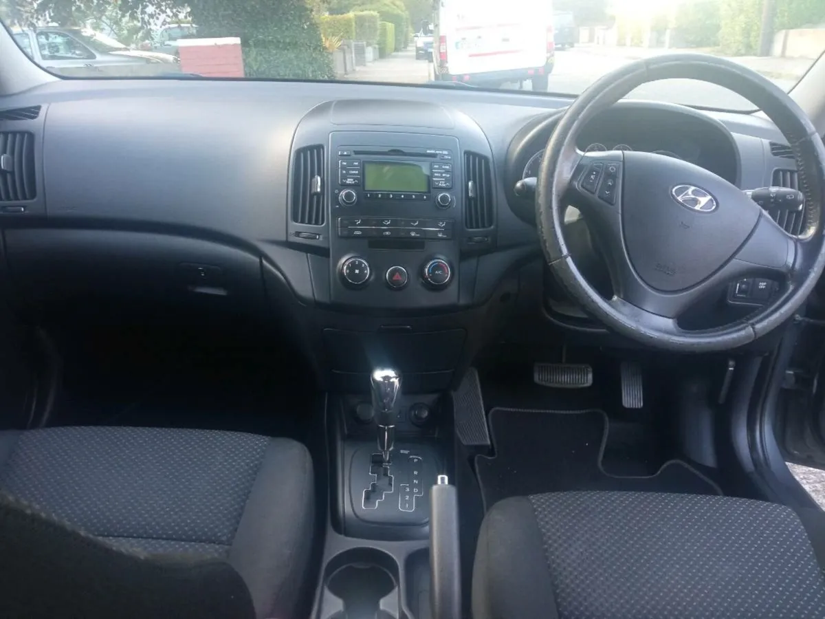 Hyundai i30 automatic - Image 4