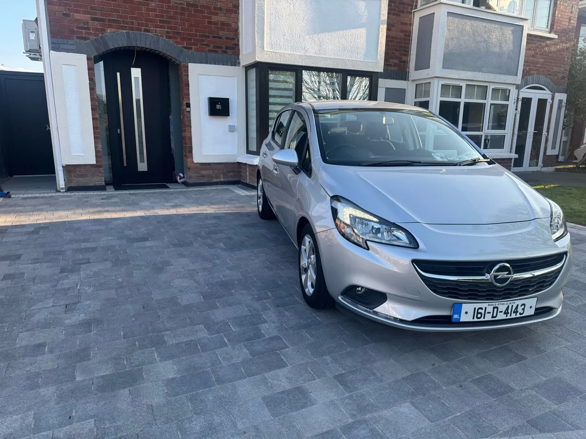 Opel Corsa Exicite 1.4 petrol - Image 2