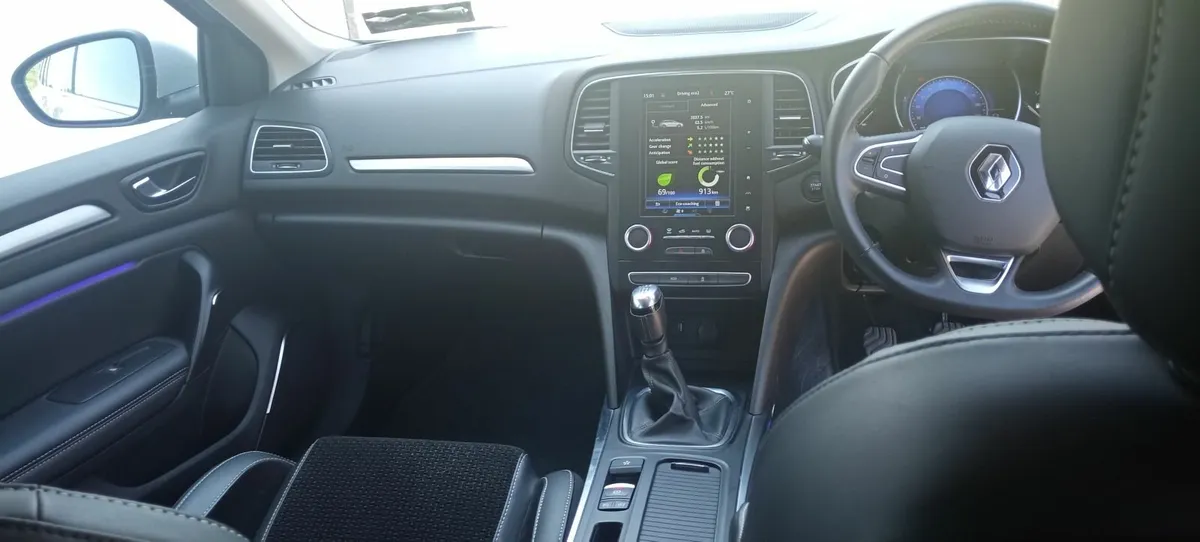 Megane Sport Tourer Dynamique 2018 Low milage - Image 3