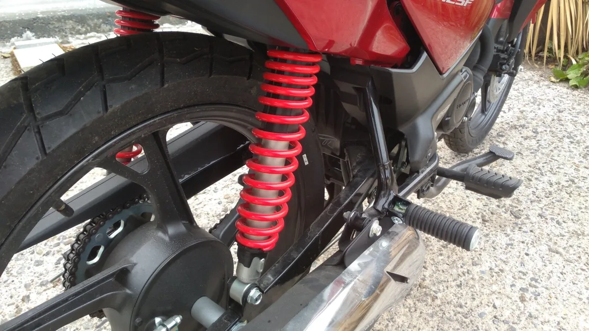 Honda CB125F  2024 - Image 2