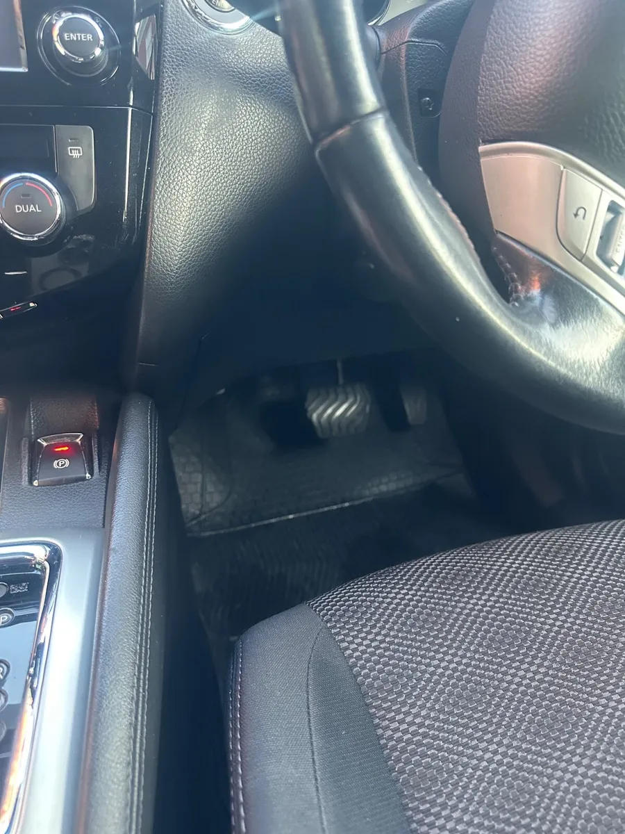 Nissan Qashqai 2015 - Image 3