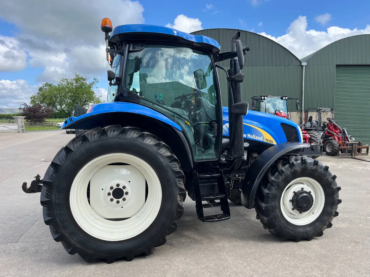 New Holland TS100A - Image 3