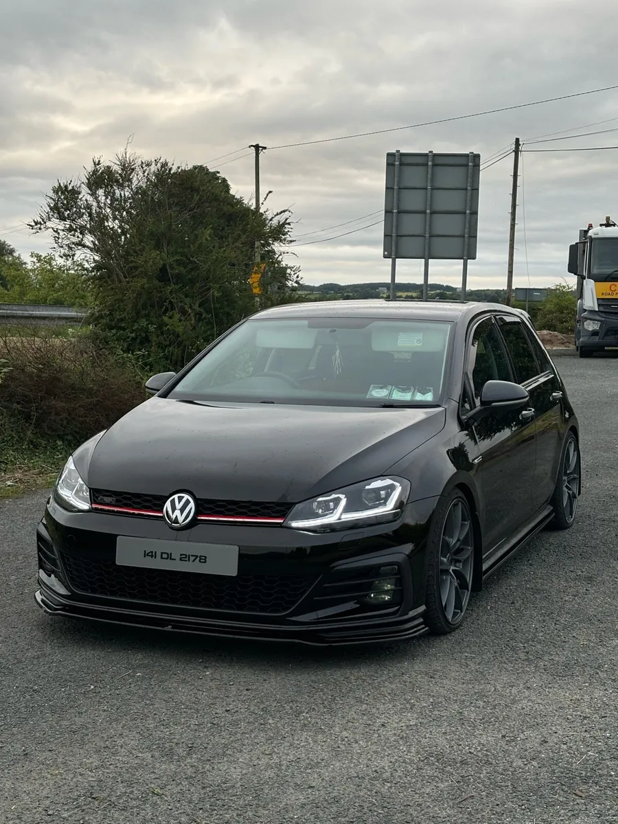 VW Golf Mk7 Manual - Image 3