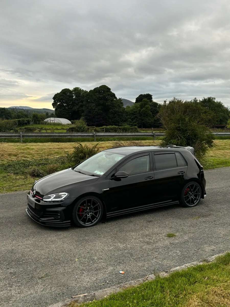 VW Golf Mk7 Manual - Image 1