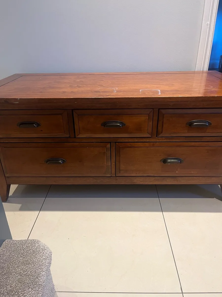 Side board and set of drawers - Image 1