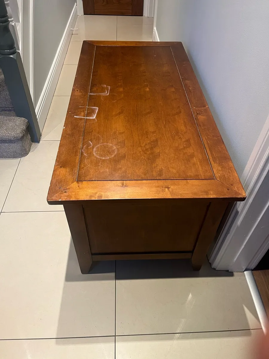 Side board and set of drawers - Image 3