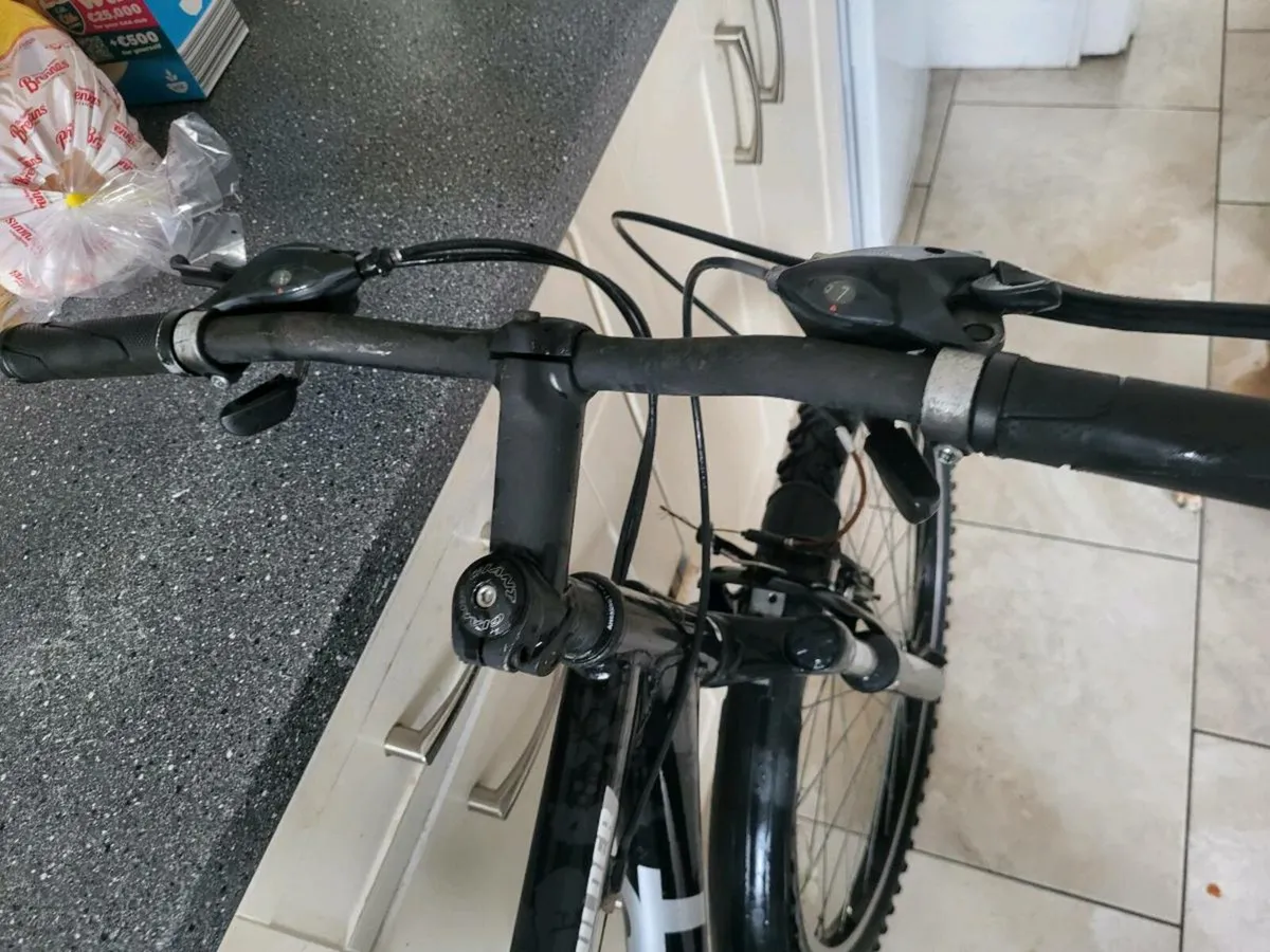 Bike giant mountain bike - Image 2