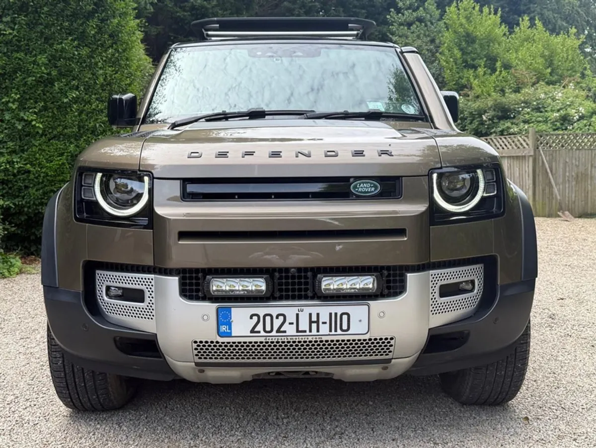 Land Rover Defender 110 First Edition SD4 240 - Image 4