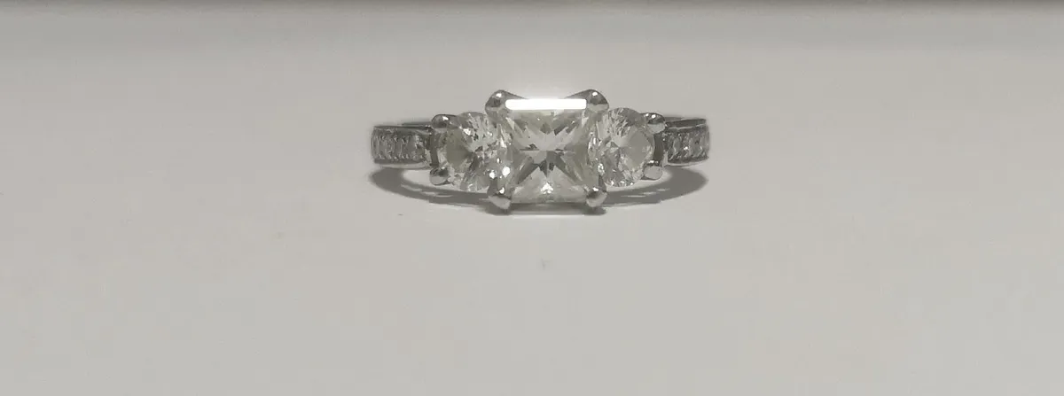 Bespoke Engagement Ring - Image 4