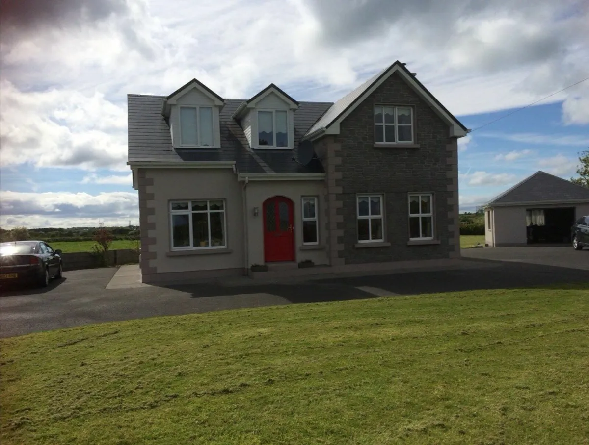 4 bed house to let
