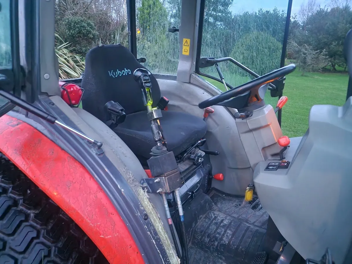 Kubota Compact Tractor 4 in 1 Loader - Image 1