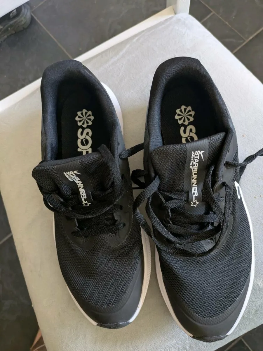 Nike trainers - Image 3