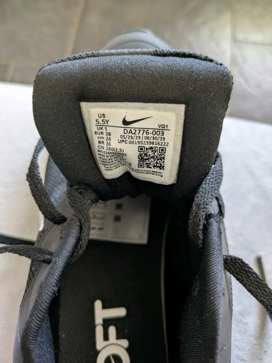 Nike trainers - Image 4