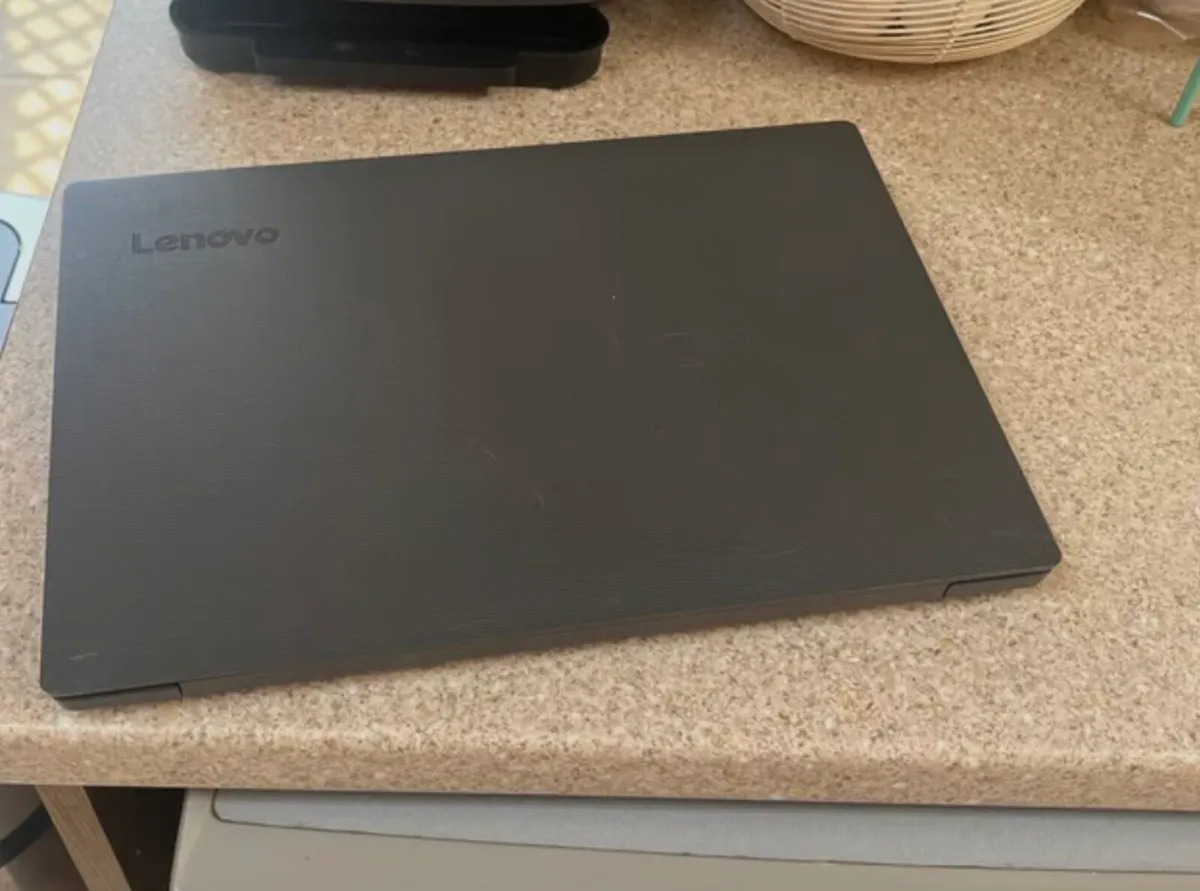 Laptop - Image 2