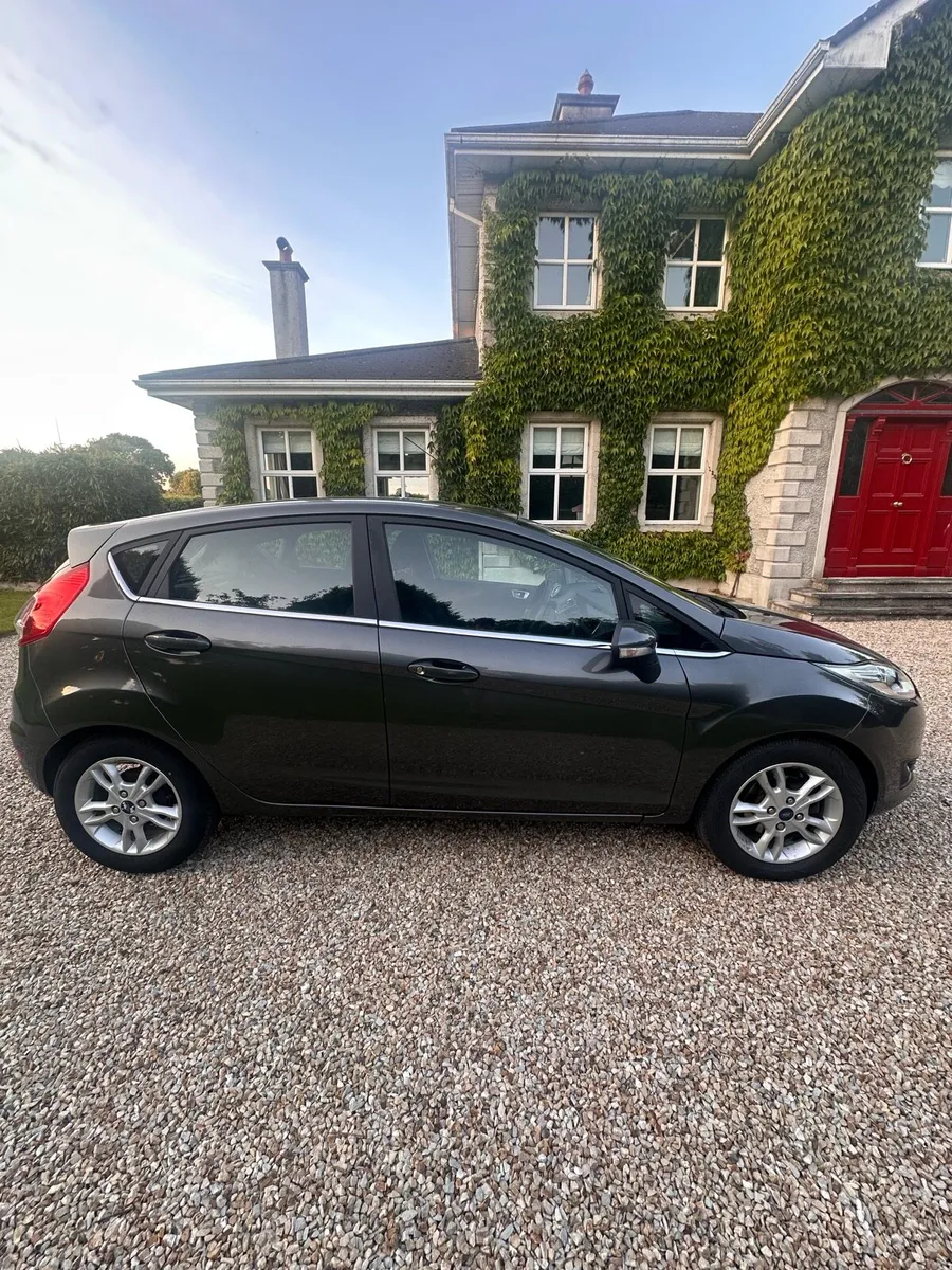 Ford Fiesta - Image 2
