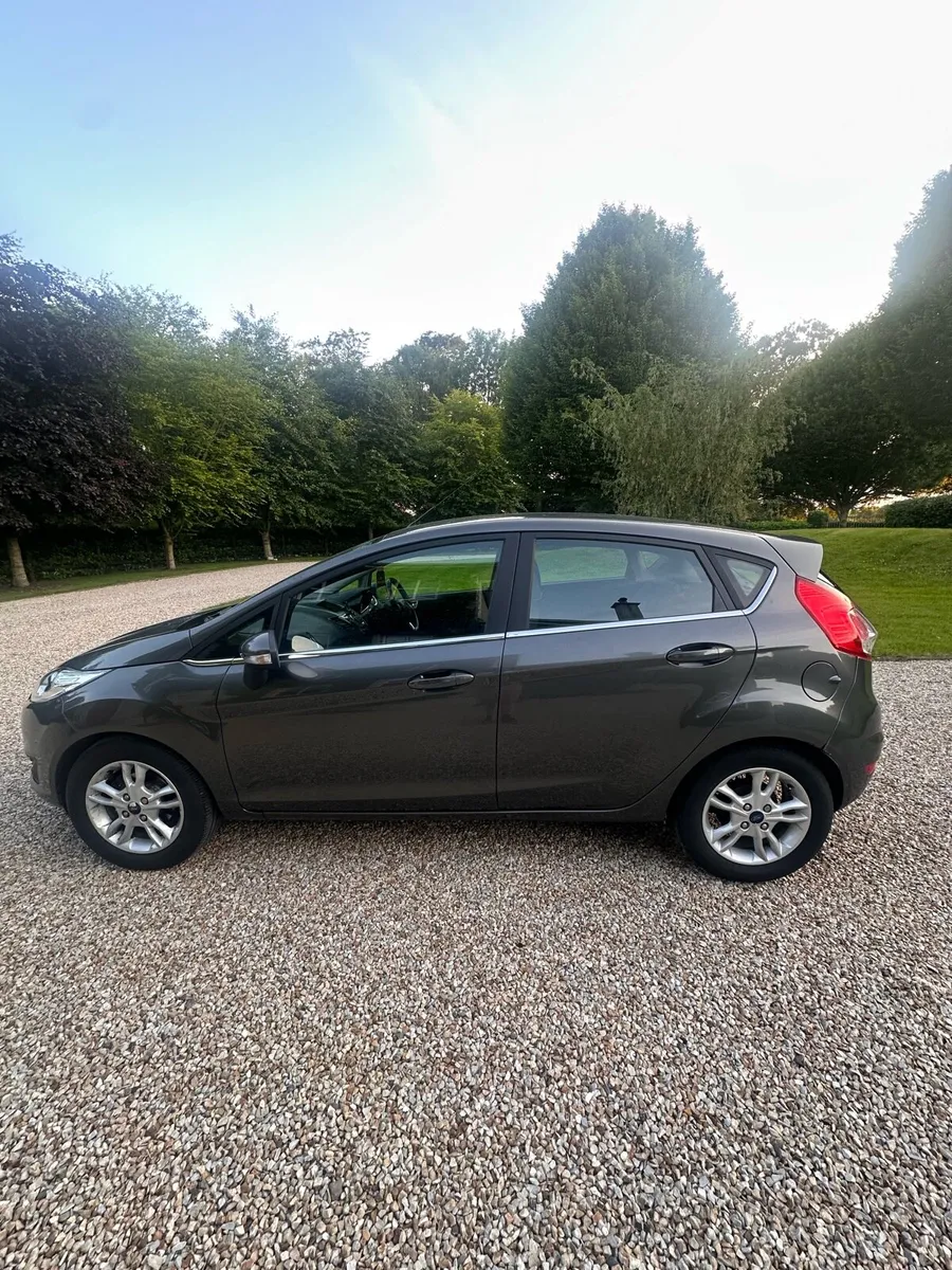 Ford Fiesta - Image 3