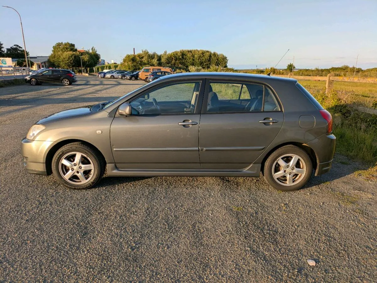 Toyota Corolla - Image 4
